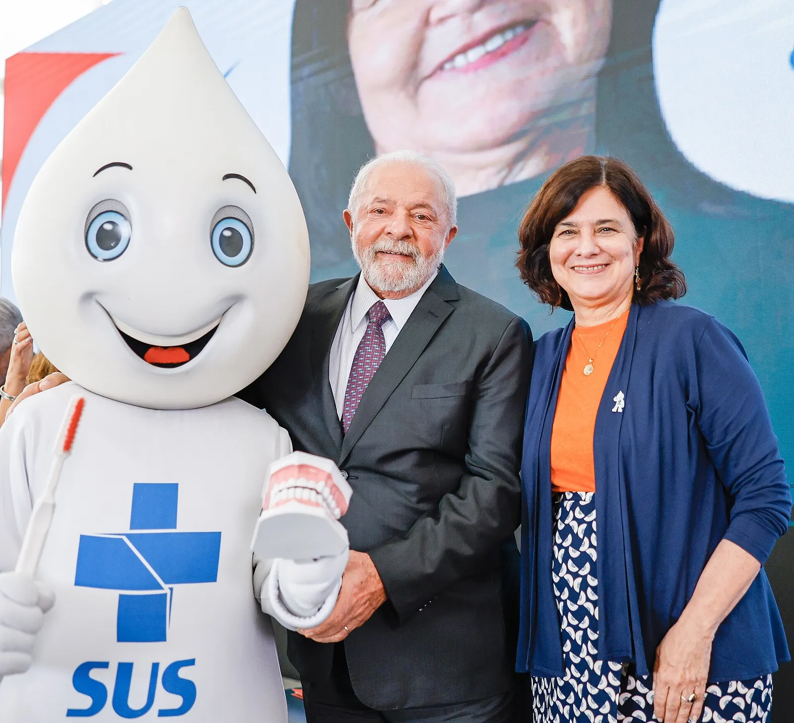Presidente da República, Luiz Inácio Lula da Silva, cerimônia de sanção ao PL 8131/2017, que institui a Política Nacional de Saúde Bucal no âmbito do Sistema Único de Saúde (SUS), e retomada do Brasil Sorridente.